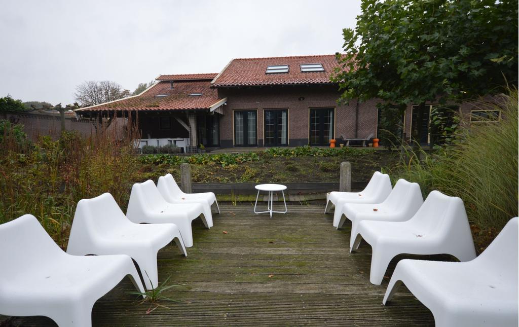 Wake Up Call Bed & Breakfast Westbroek Exterior photo