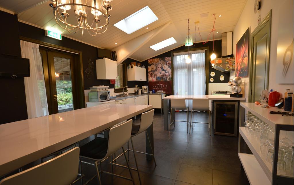 Wake Up Call Bed & Breakfast Westbroek Exterior photo