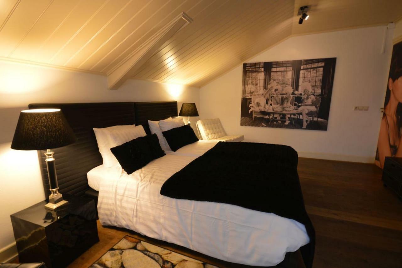 Wake Up Call Bed & Breakfast Westbroek Exterior photo